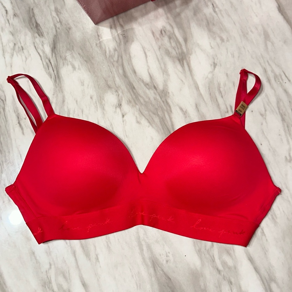 Victorias Secret PINK wireless bra
